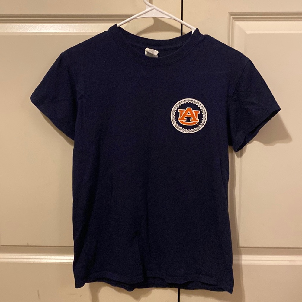 womens small Auburn t shirt